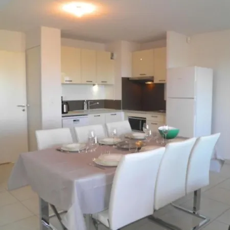 Appartement Ravissant T3 Neuf, Proche Plages, Parking Souterrain, Classe 3 Etoiles - Fr-1-338-456