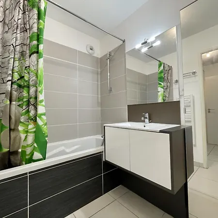 Ravissant T3 Neuf, Proche Plages, Parking Souterrain, Classe 3 Etoiles - Fr-1-338-456