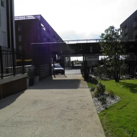 Apartment Ravissant T3 Neuf, Proche Plages, Parking Souterrain, Classe 3 Etoiles - Fr-1-338-456