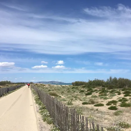 Sète, 3 Pièces, 4 Personnes - Fr-1-338-456 *